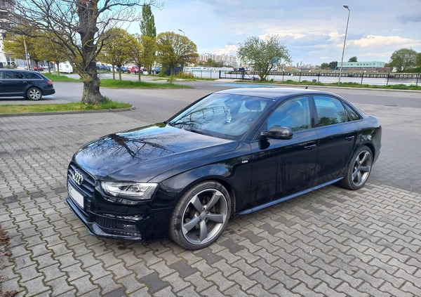 Audi A4 cena 61000 przebieg: 124200, rok produkcji 2014 z Świnoujście małe 67